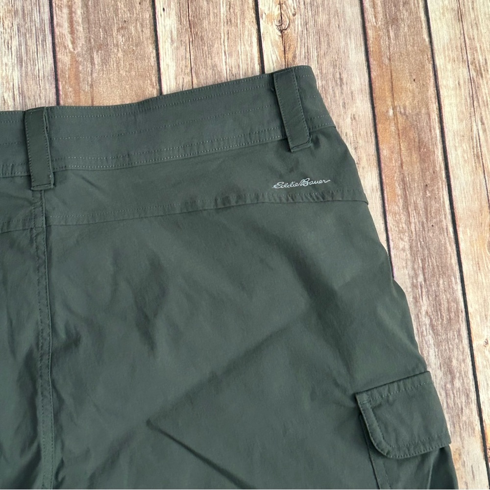 Eddie Bauer Olive Green Outdoor Shorts | Size 10 - Picture 3 of 5